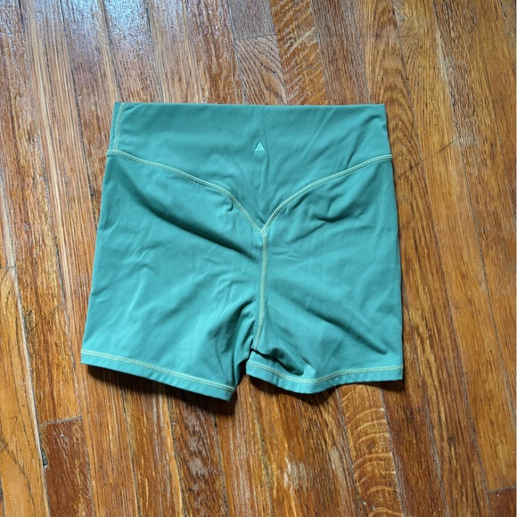 Balance Athletica The Cloud Shorts - Picture 2 of 2